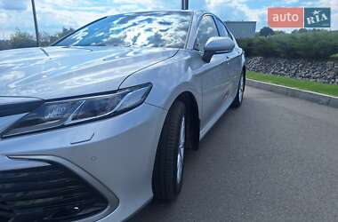 Седан Toyota Camry 2024 в 