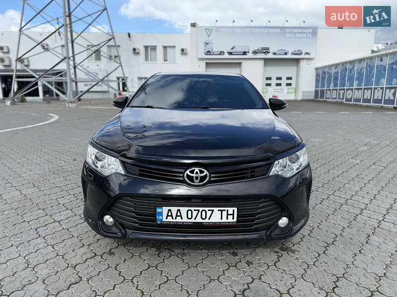 Toyota Camry 2015