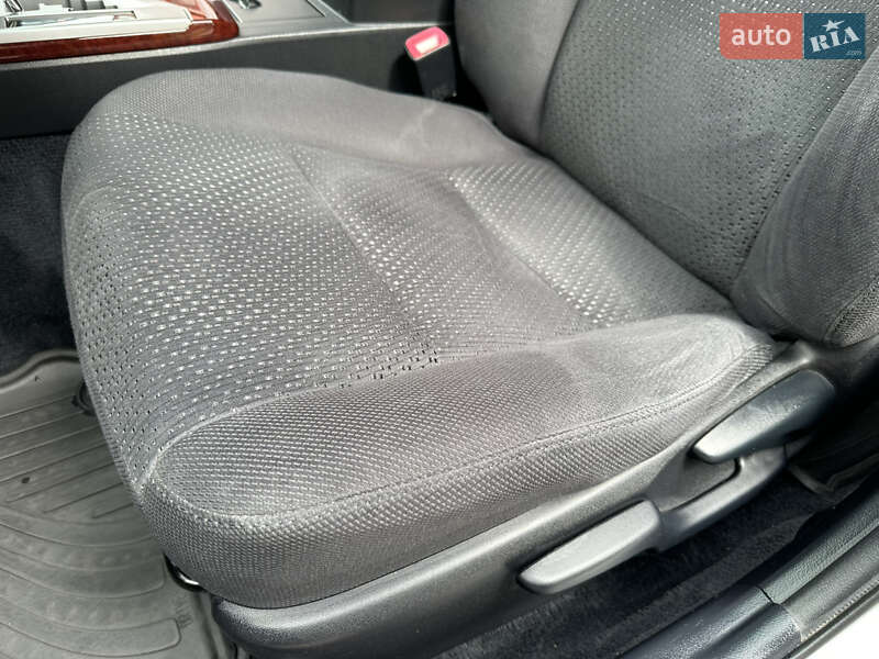 Седан Toyota Camry 2011 в Івано-Франківську