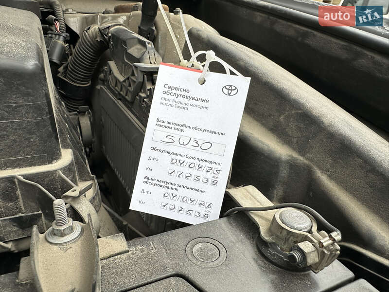 Седан Toyota Camry 2011 в Івано-Франківську