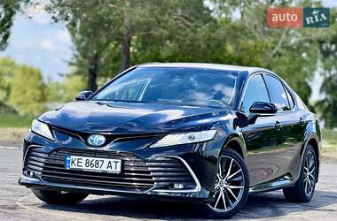 Седан Toyota Camry 2023 в Днепре