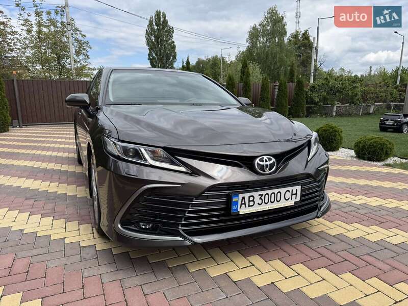 Toyota Camry 2021