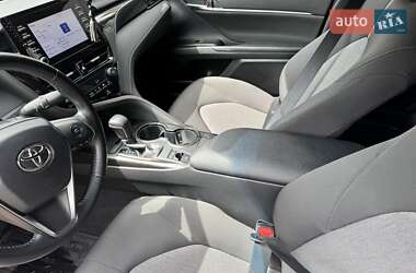 Седан Toyota Camry 2021 в 