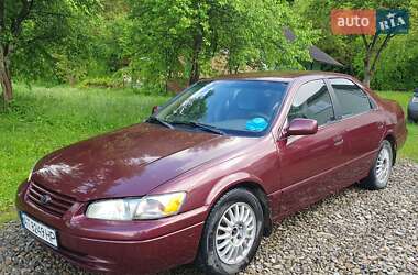 Седан Toyota Camry 1999 в Косові