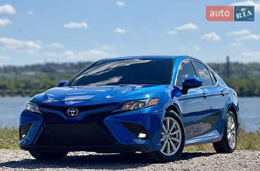 Седан Toyota Camry 2019 в Дніпрі