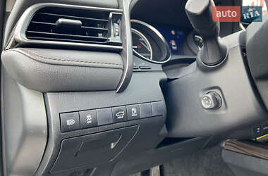 Седан Toyota Camry 2019 в 