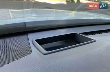 Седан Toyota Camry 2019 в 