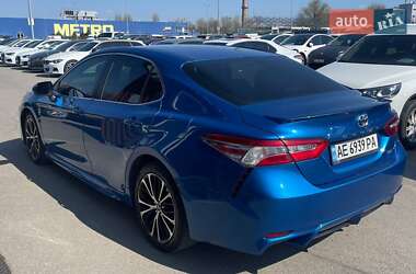 Седан Toyota Camry 2017 в 