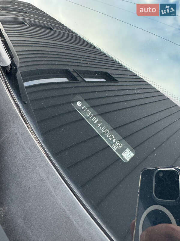 Седан Toyota Camry 2017 в Первомайську