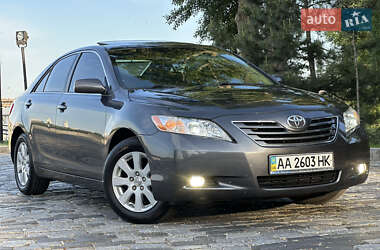 Седан Toyota Camry 2008 в Києві