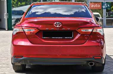 Седан Toyota Camry 2018 в 