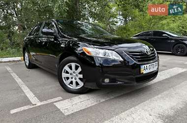 Седан Toyota Camry 2009 в Києві