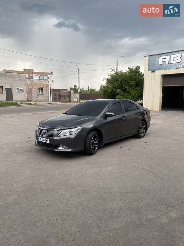 Toyota Camry 2013