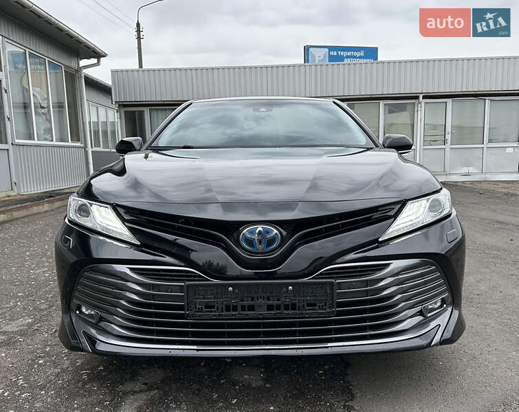 Седан Toyota Camry 2020 в 
