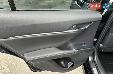 Седан Toyota Camry 2020 в 