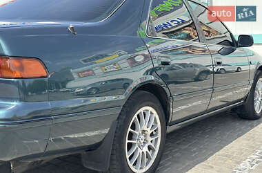 Седан Toyota Camry 1997 в 