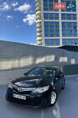 Седан Toyota Camry 2013 в 