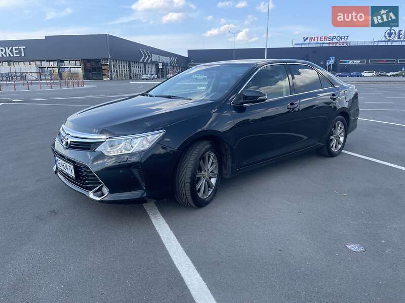 Toyota Camry 2017