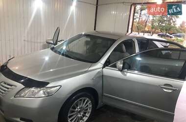 Седан Toyota Camry 2008 в Кривому Розі