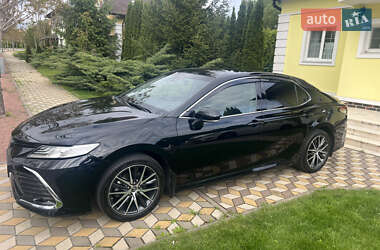 Седан Toyota Camry 2021 в Києві