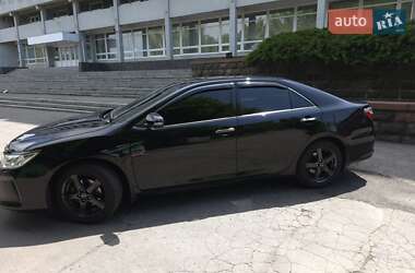 Седан Toyota Camry 2015 в 