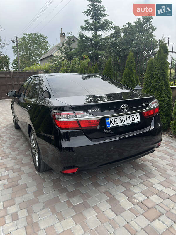 Седан Toyota Camry 2014 в Дніпрі
