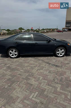 Седан Toyota Camry 2012 в 