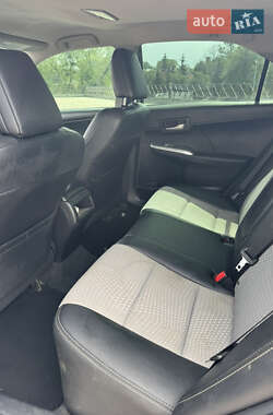 Седан Toyota Camry 2012 в 