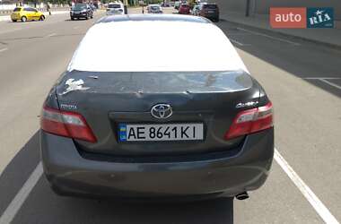 Седан Toyota Camry 2006 в 