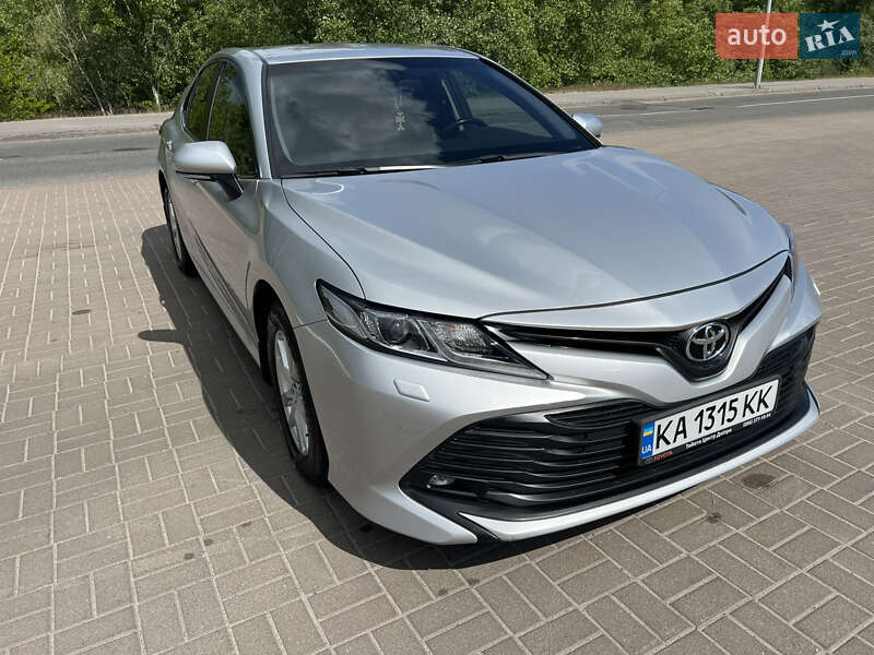 Toyota Camry 2018