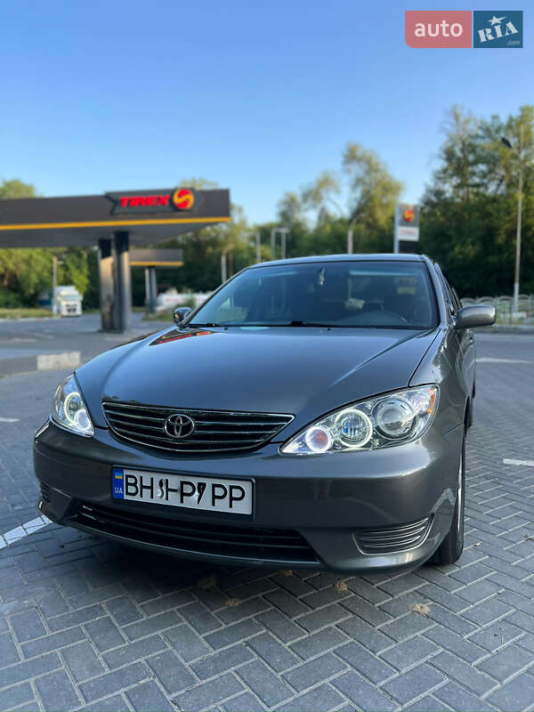 Toyota Camry 2005