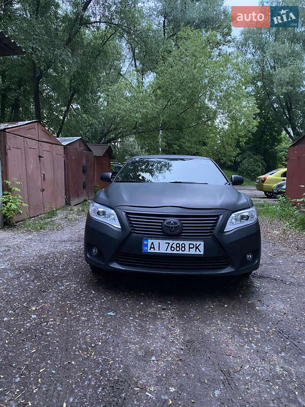 Седан Toyota Camry 2006 в Києві
