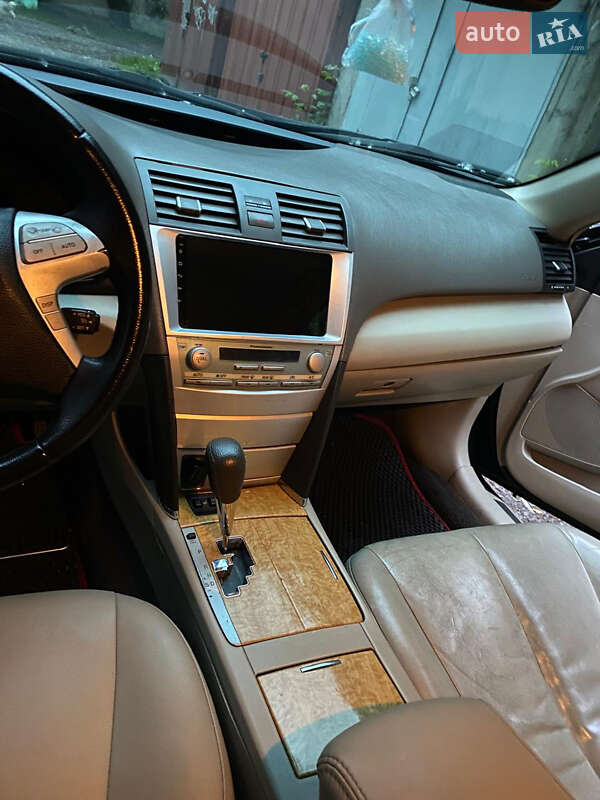 Седан Toyota Camry 2006 в Києві