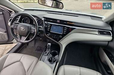 Седан Toyota Camry 2018 в 