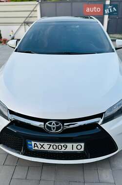 Седан Toyota Camry 2017 в 