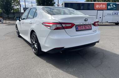 Седан Toyota Camry 2019 в 