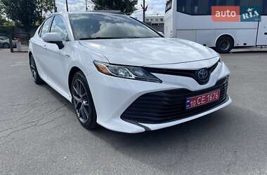 Седан Toyota Camry 2019 в 