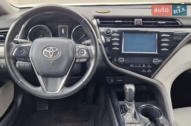 Седан Toyota Camry 2019 в 