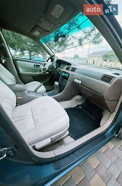 Седан Toyota Camry 2000 в 