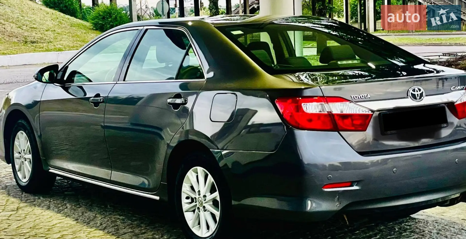 2013 Toyota Camry - мініатюра 10