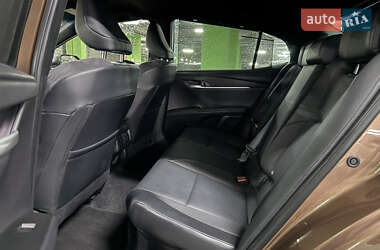 Седан Toyota Camry 2024 в 
