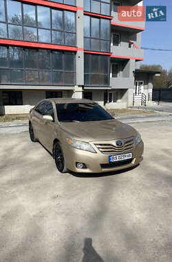 Седан Toyota Camry 2010 в 