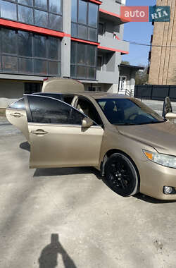 Седан Toyota Camry 2010 в 