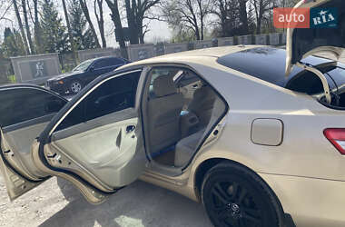 Седан Toyota Camry 2010 в 