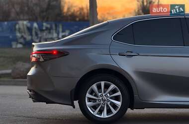 Седан Toyota Camry 2022 в 