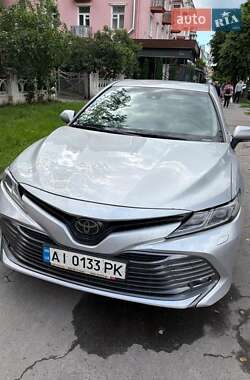 Седан Toyota Camry 2018 в 