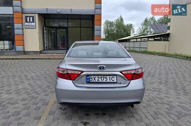 Седан Toyota Camry 2015 в 