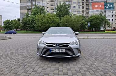 Седан Toyota Camry 2015 в 