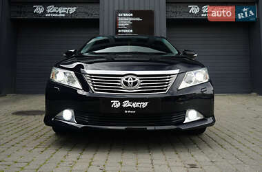 Седан Toyota Camry 2012 в 