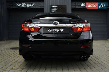 Седан Toyota Camry 2012 в 
